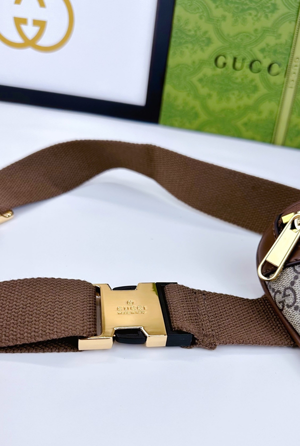 激安グッチバッグコピー着用イメージ